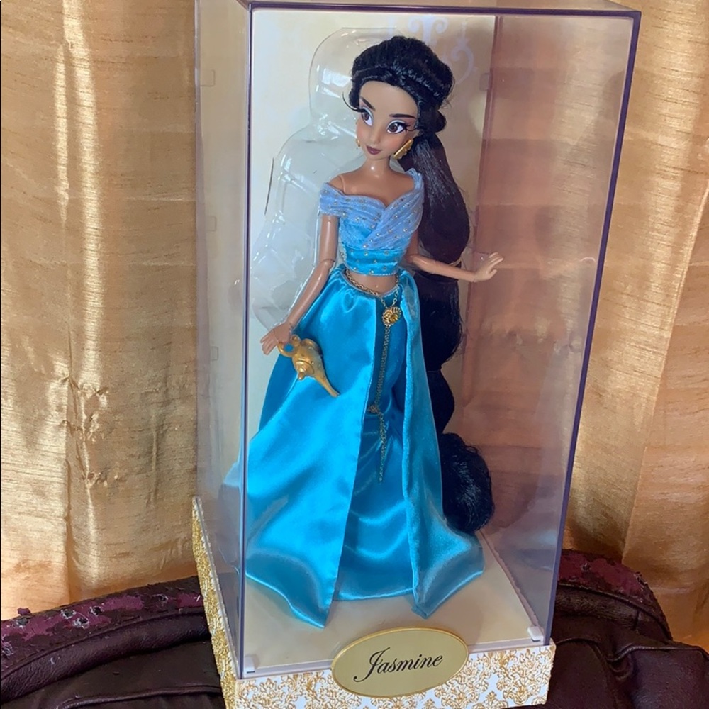 Disney Jasmin collectors doll